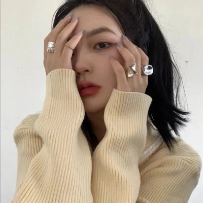 少女们向荒野进发